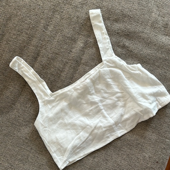 Billy J Australia - white linen top - Picture 3 of 3